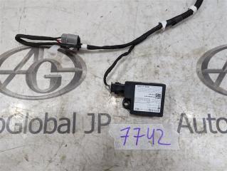 Электронный блок Tesla Model 3 5YJ3 109785500H 1 ракурс Электронный блок Tesla Model 3 5YJ3 109785500H 1 ракурс