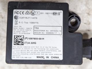 Электронный блок Tesla Model 3 5YJ3 109785500H 2 ракурс Электронный блок Tesla Model 3 5YJ3 109785500H 2 ракурс