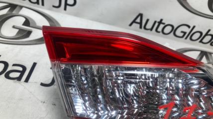 Вставка между стопов левая задняя TOYOTA CAMRY AVV50 2ARFXE 8159133220 3 ракурс