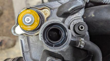 Двигатель SUBARU FORESTER SH5 EJ205 11008AB280 1 ракурс