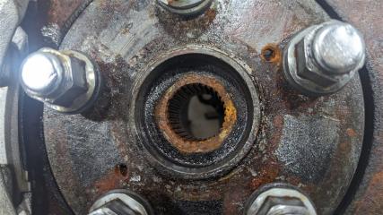 Ступица левая передняя TOYOTA ESTIMA GSR55W 2GRFE 4321228120 3 ракурс