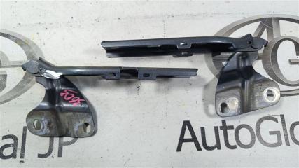 Петля капота AUDI Q3 8U CPSA 8U0823301 2 ракурс