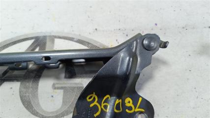 Петля капота AUDI Q3 8U CPSA 8U0823301 4 ракурс