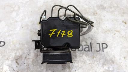 Блок abs NISSAN LEAF ZE1 EM57 476605SK5D 3 ракурс