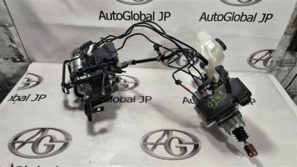 Главный тормозной цилиндр TOYOTA PRIUS ZVW51 2ZR-FXE 4705047600 1 ракурс