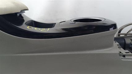 Бардачок между сиденьями NISSAN LEAF AZE0 EM57 969103NK0A 3 ракурс Бардачок между сиденьями NISSAN LEAF AZE0 EM57 969103NK0A 3 ракурс
