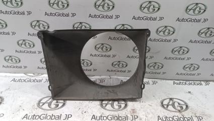 Диффузор радиатора MAZDA MPV LV5W G5 G50215211A 1 ракурс Диффузор радиатора MAZDA MPV LV5W G5 G50215211A 1 ракурс