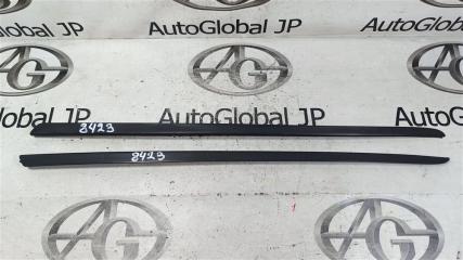 Запчасть Молдинг лобового стекла  AUDI A8 4H0854327,4H0854328 Контрактный Год: 2011   Снят с контрактного авто, товар оценивайте по фото.