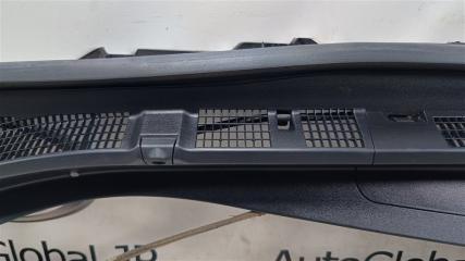 Жабо NISSAN LEAF ZE1 EM57 668625SK0A 5 ракурс