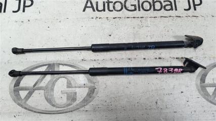 Амортизатор багажника TOYOTA PRIUS ZVW55 2ZRFXE 689500W850 1 ракурс