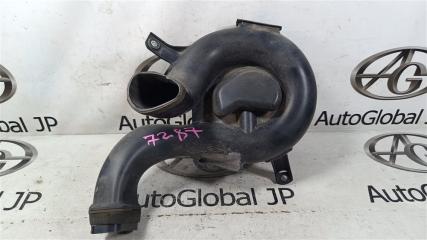 Воздухозаборник TOYOTA VOXY ZRR85G 3ZRFAE 1775237140 2 ракурс Воздухозаборник TOYOTA VOXY ZRR85G 3ZRFAE 1775237140 2 ракурс