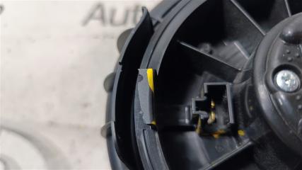 Мотор печки NISSAN LEAF ZE1 EM57 272261FC0B 3 ракурс