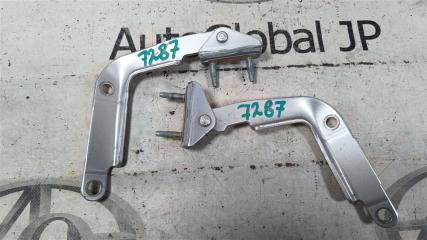 Петли 5-й двери TOYOTA VOXY ZRR85G 3ZRFAE 6882028040 1 ракурс Петли 5-й двери TOYOTA VOXY ZRR85G 3ZRFAE 6882028040 1 ракурс