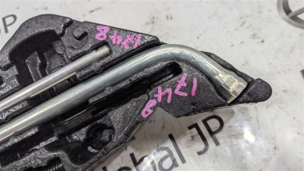 Ящик под инструменты AUDI Q7 4L CJTC 4L0012113E 4 ракурс Ящик под инструменты AUDI Q7 4L CJTC 4L0012113E 4 ракурс