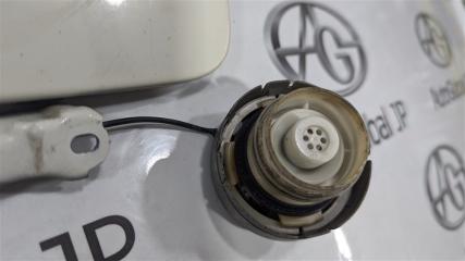 Лючок бензобака TOYOTA HIACE KDH206V 1KD-FTV 7735026030 2 ракурс