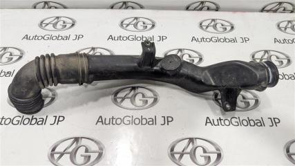 Патрубок воздушн.фильтра TOYOTA HIACE KDH206V 1KD-FTV 1736030011 2 ракурс Патрубок воздушн.фильтра TOYOTA HIACE KDH206V 1KD-FTV 1736030011 2 ракурс