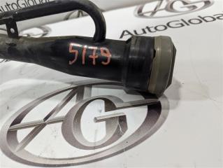 Горловина топливного бака TOYOTA GRANVIA KCH16W 1KZ-TE 7720126200 5 ракурс Горловина топливного бака TOYOTA GRANVIA KCH16W 1KZ-TE 7720126200 5 ракурс