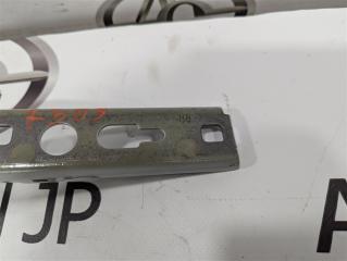Петля капота AUDI Q3 8U CPSA 8U0823301 5 ракурс