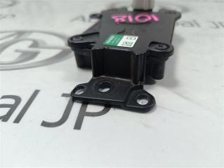 Радар-детектор TOYOTA CH-R ZYX10 2ZR-FXE 88210F4010 3 ракурс