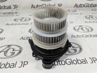 Мотор печки LEXUS IS300H AVE30 2AR-FSE 8710330480 3 ракурс