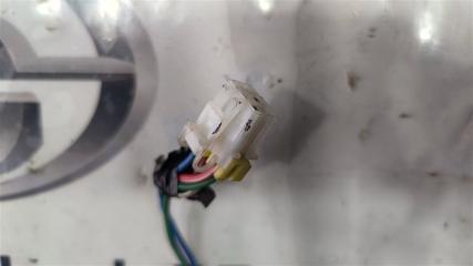 Мотор стеклоподъемника левый передний NISSAN SAFARI WRGY60 TD42 8073105J10 3 ракурс