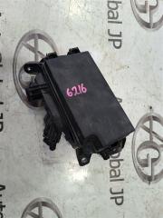 Блок предохранителей под капот TOYOTA CH-R ZYX10 2ZR-FXE 8266647610 1 ракурс