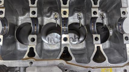 Блок цилиндров TOYOTA CH-R ZYX10 2ZR-FXE 1141039226 5 ракурс