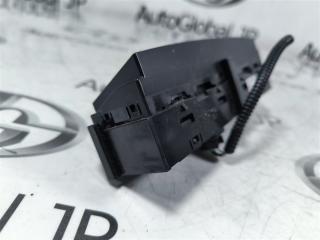 Кнопка подогрева сидений LEXUS IS300H AVE30 2AR-FSE 8475253020 2 ракурс