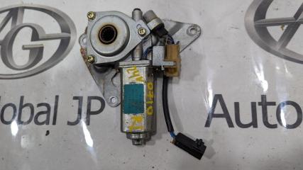 Мотор стеклоподъемника левый задний NISSAN SAFARI WRGY60 TD42 8273105J10 1 ракурс