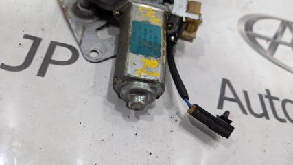 Мотор стеклоподъемника левый задний NISSAN SAFARI WRGY60 TD42 8273105J10 4 ракурс