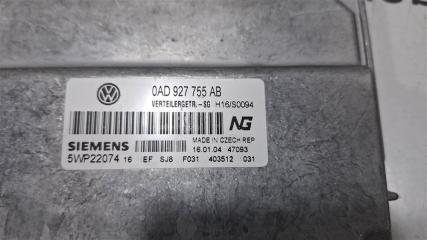 Блок управления раздаточной коробкой Volkswagen Touareg 7L 4.2 AXQ 0AD927755BE 2 ракурс