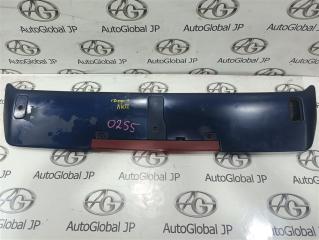 Запчасть Спойлер  задний MITSUBISHI PAJERO MR713033 Контрактный Год: 1999  Цвет: T88   Состояние оценивайте по фото.
Снят с контрактного авто, без пробега по России.