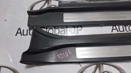 Порожек пластиковый AUDI TT 8N AUQ 8N7853491B 5 ракурс