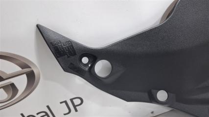 Защита замка капота LEXUS IS300H AVE30 2AR-FSE 5329553040 3 ракурс