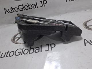 Ящик под инструменты Volkswagen Touareg 7L 4.2 AXQ 7L0012112A 5 ракурс Ящик под инструменты Volkswagen Touareg 7L 4.2 AXQ 7L0012112A 5 ракурс