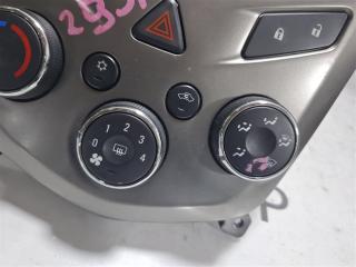Блок управления климат-контролем Chevrolet Aveo T300 F16D4 42344694 4 ракурс