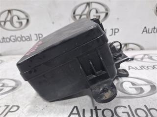 Блок предохранителей под капот NISSAN LEAF ZE0 EM61 2438840F00 5 ракурс