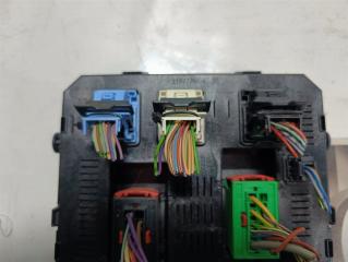 Блок предохранителей Peugeot 307 3H EW10A 2.0 9660105980 4 ракурс