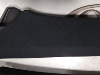 Накладка на стойку кузова передняя TOYOTA HARRIER AVU65 2ARFXE 6221048160C1 2 ракурс Накладка на стойку кузова передняя TOYOTA HARRIER AVU65 2ARFXE 6221048160C1 2 ракурс