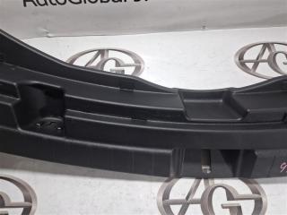 Накладка замка багажника TOYOTA COROLLA ZWE214 2ZRFXE 6471612390C0 2 ракурс