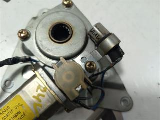 Мотор стеклоподъемника левый передний NISSAN SAFARI VRGY60 TD42 8073105J05 4 ракурс