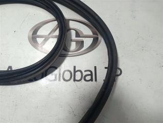 Уплотнительная резинка багажника LEXUS nx200 ZGZ10 3ZRFAE 6788178010 2 ракурс