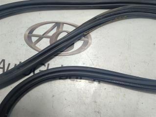 Уплотнительная резинка багажника LEXUS nx200 ZGZ10 3ZRFAE 6788178010 4 ракурс