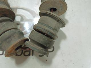 Подушка кузова TOYOTA HILUX SURF TRN215W 2TRFE 5220135100 3 ракурс