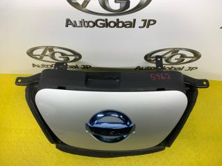 Зарядное гнездо NISSAN LEAF ZE0 EM61 657013NB4B 3 ракурс Зарядное гнездо NISSAN LEAF ZE0 EM61 657013NB4B 3 ракурс