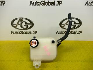 Бачок расширительный TOYOTA COROLLA ZWE214 2ZRFXE 164A237012 1 ракурс
