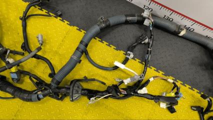 Коса под капот TOYOTA HARRIER AVU65 2ARFXE 8211148Z40 5 ракурс