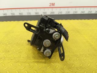 Блок abs HONDA VEZEL RU4 LEB 57110T7EJ53 4 ракурс