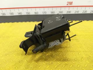 Блок abs NISSAN SERENA GFC27 MR20DD 476605TC1A 4 ракурс