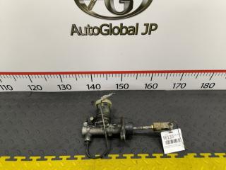 Главный цилиндр сцепления NISSAN SAFARI VRG160 SD33 30620C6100 1 ракурс